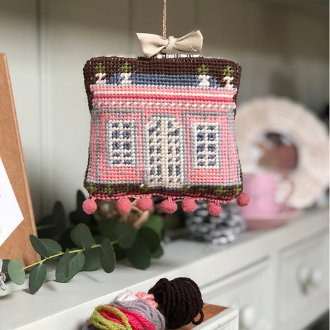 tapestry kit in small size for strawberry house in pink
